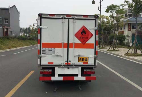 SZD5035XRQE6型易燃?xì)怏w廂式運(yùn)輸車(chē)(國(guó)六)