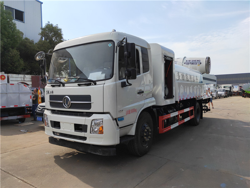 東風天錦12方抑塵車