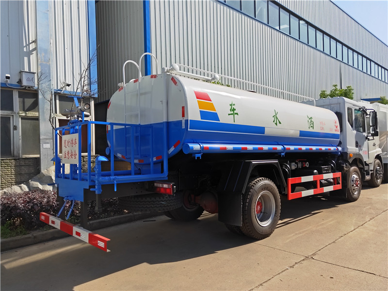 國六10噸12噸灑水車