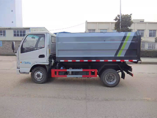 凱馬4方自裝卸式垃圾車